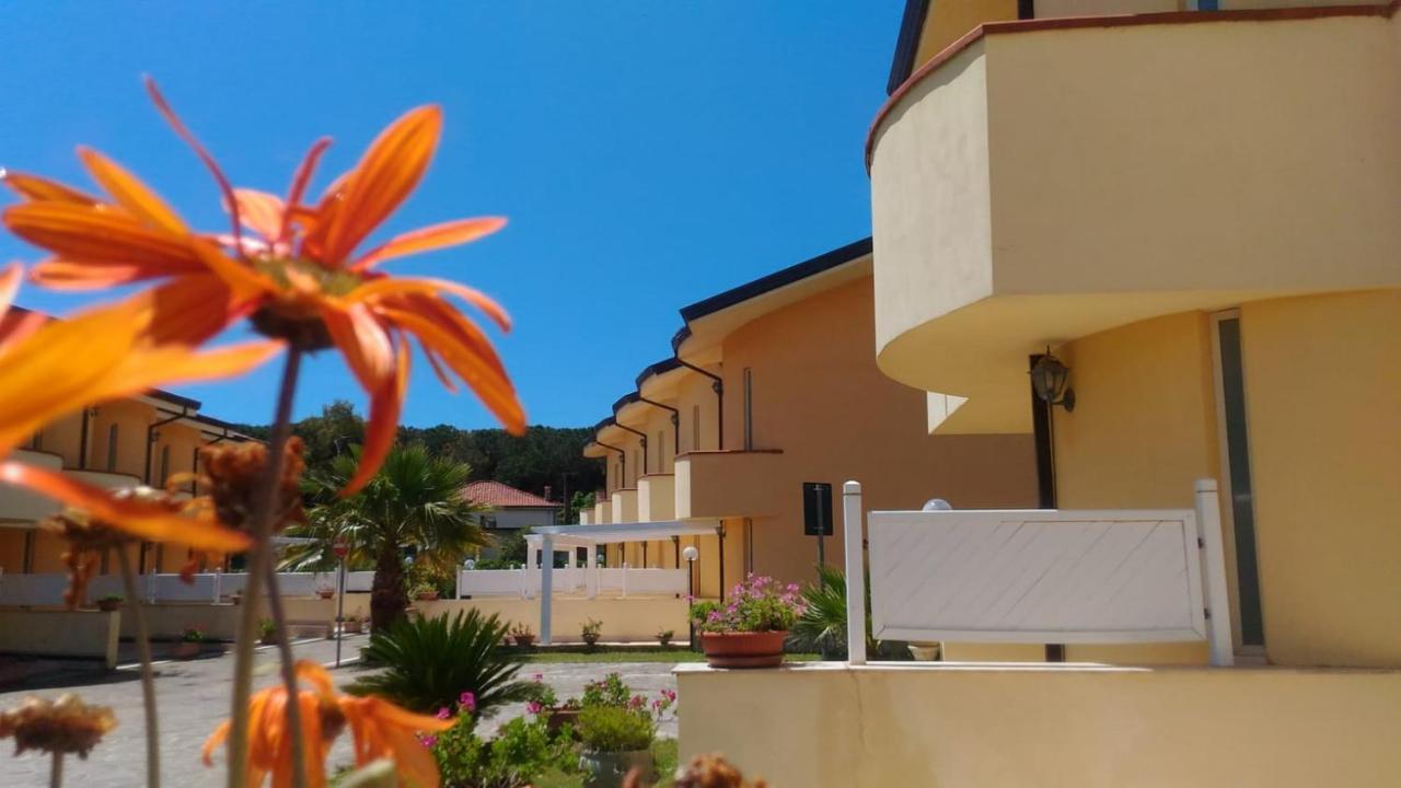 Conca Degli Dei Aparthotel Paestum Exterior foto