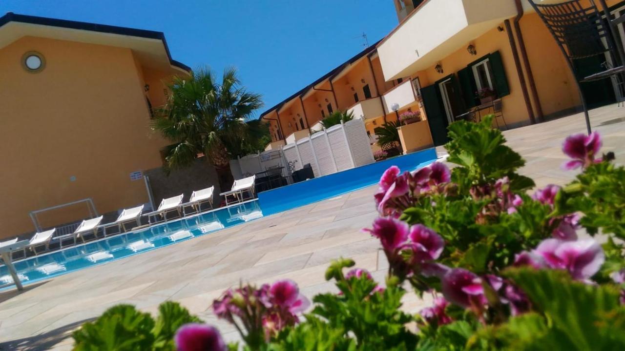 Conca Degli Dei Aparthotel Paestum Exterior foto